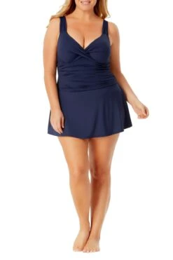 Anne Cole Plus - Twist Front Shirred Underwire Swim Dress(Anne Cole Plus Twist Front Shirred Underwire Swim Dress 1) -Anne Cole Store AnneCole Resort Plus Adjustable Side Slit Skirted Bottom 1862 21PD60601 NVY jpg
